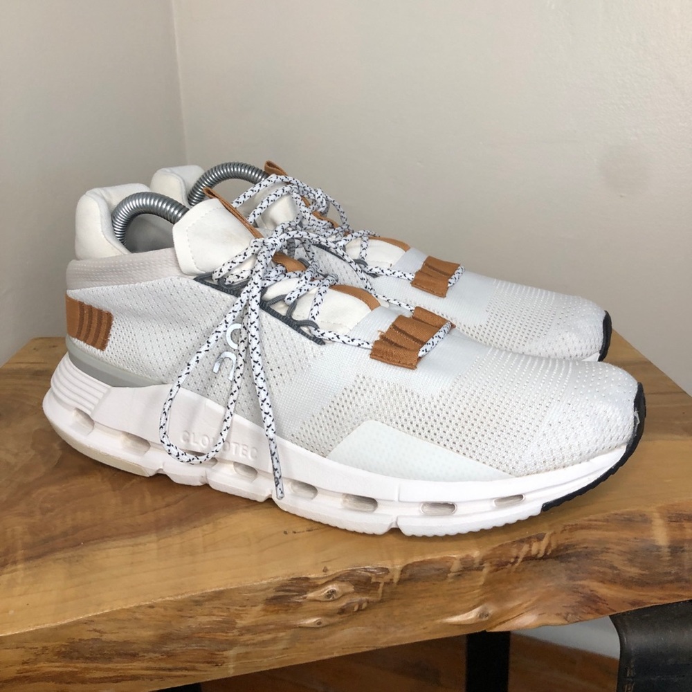 On Cloud Womens Cloudnova 2 Lifestyle Sneakers sz 9.5 White Grey Athletic PWL OL